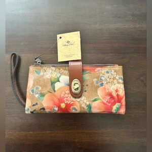 New - Patricia Nash Wallet / Wristlet